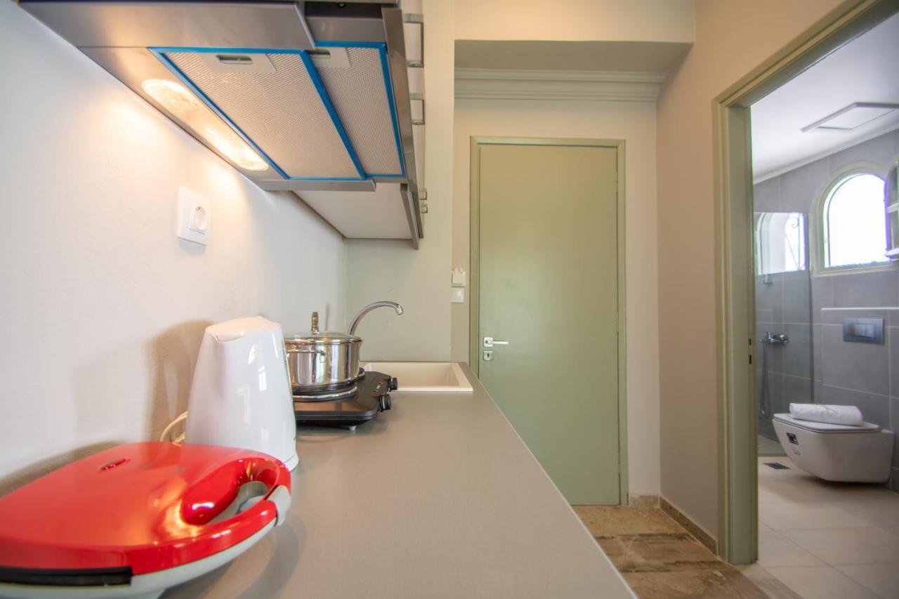 Mare Dentro Kalamaki Beachroad Apts By "Elite" エクステリア 写真